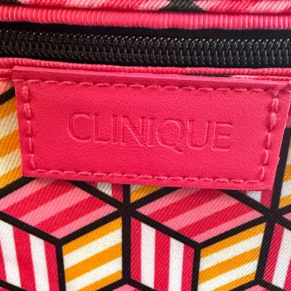 Clinique Cosmetic Bag Womens Small Pink Excellent‎ Vibrant Geometric